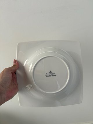 5 Platos hondos de porcelana blanca