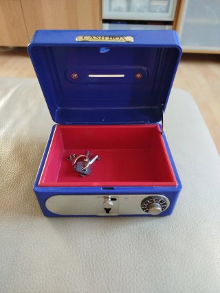 Cassaforte Piccola Blu e Argento