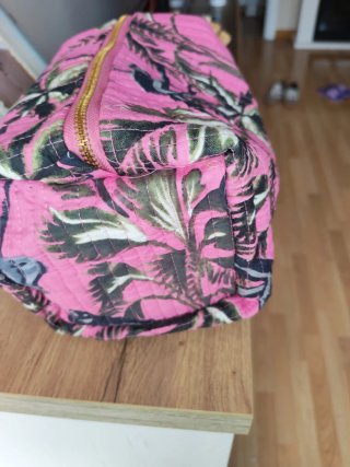 Neceser estampado tropical