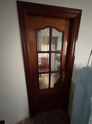 Puerta de madera interior