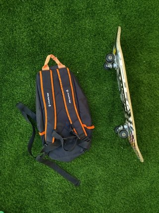 Monopatín RUNFIT con mochila