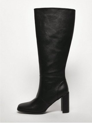 Botas altas negras con tacón