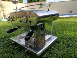 Cafetera Francis Francis Illy Cromada