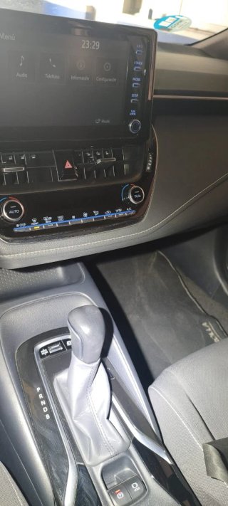 TOYOTA COROLLA HÍBRIDO 2022