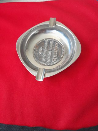Cenicero antiguo metal Janeiro