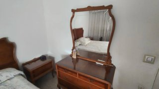 Conjunto ropero, 2 mesitas y tocador