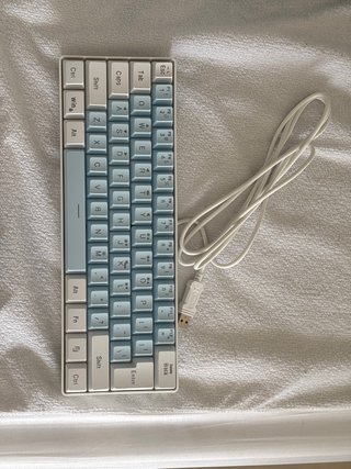 Tastiera da gioco a membrana blu e bianco