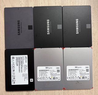 Pack 14 discos duros SSD SATA 2.5”
