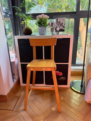 Trona de madera para bebé