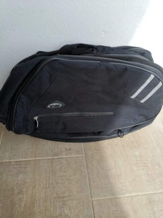 Alforjas Moto Givi Negras
