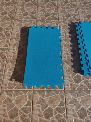 Suelo goma puzzle infantil piscina deporte