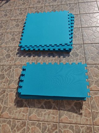 Suelo goma puzzle infantil piscina deporte