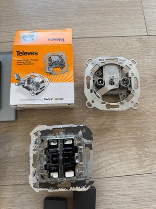 Mecanismos Simon Nature 82