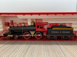 Locomotora americana a vapor Rivarossi HO