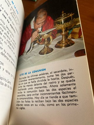 Librito: Nuestra Misa en Castellano
