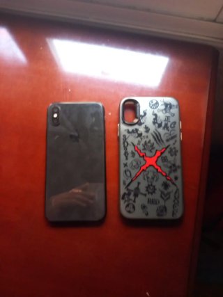 iPhone XS 64gb