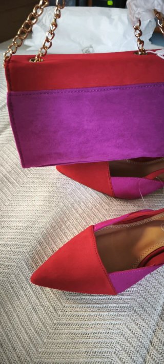 Bolso y Zapatos Rosa y Rojo Talla 38