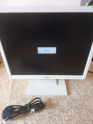 Monitor Fujitsu 19 Bianco