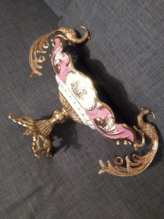Centro de mesa decorativo con pájaros