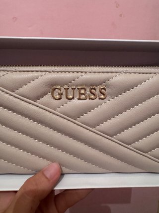 Bolso y monedero Guess blanco crema