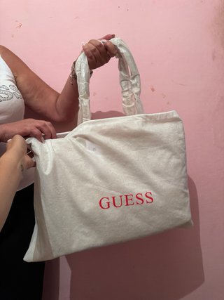 Bolso y monedero Guess blanco crema