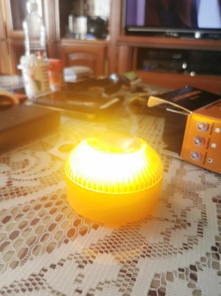 Valiza luz de emergencia señal v16
