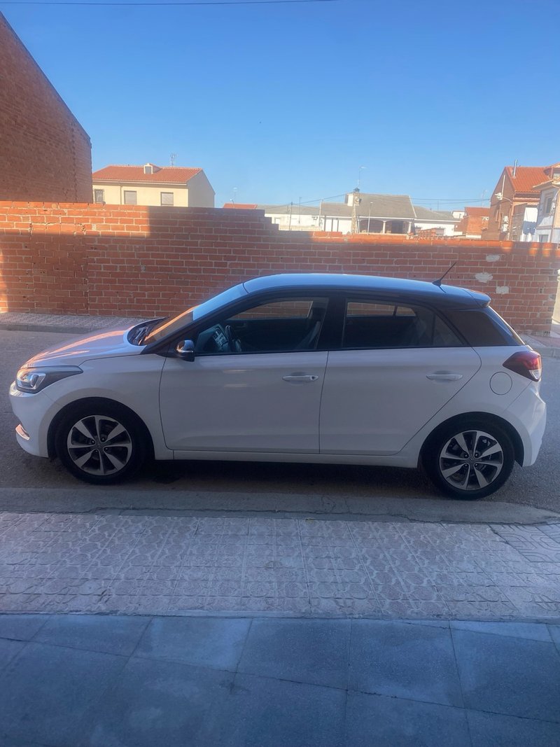 Hyundai i20 2015 - foto 1