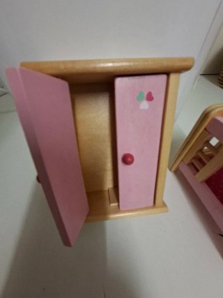 Muebles casa de muñecas