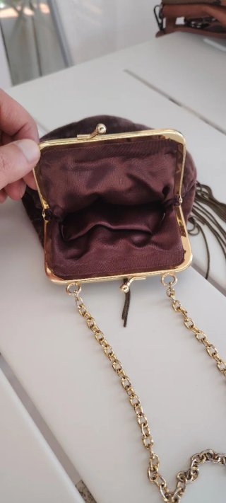 Bolso terciopelo marrón con flecos