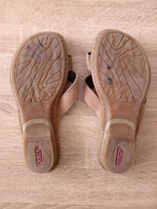 (40) Sandalias de Rieker