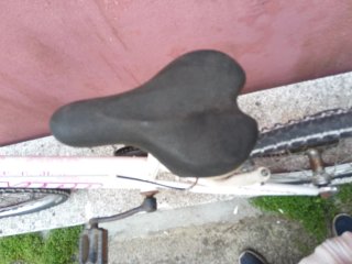 Bicicleta infantil blanca
