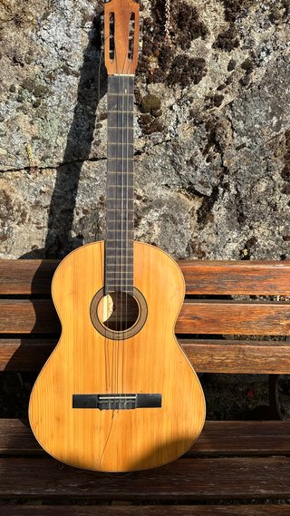 Guitarra Manufacturas Alhambra