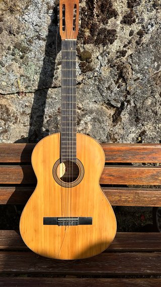 Guitarra Manufacturas Alhambra