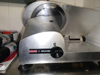 Affettatrice professionale BRAHER