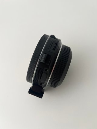 Adaptador Metabones Speed Booster EF-MFT XL 0.64x