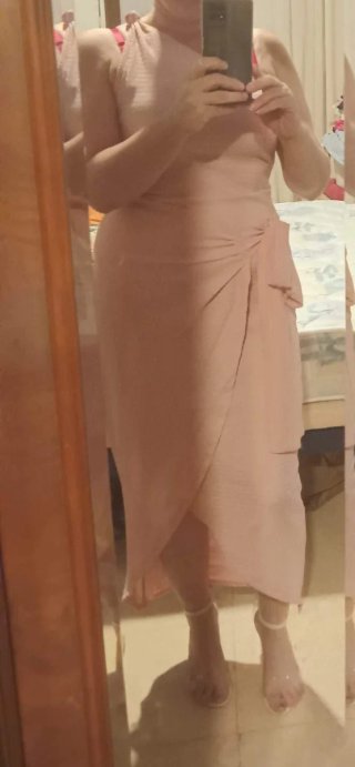 Vestido rosa asimétrico