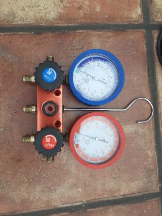 Kit bomba de vacio y manometros aire acondicionado