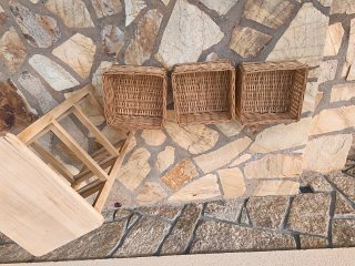 Mesilla mimbre y madera