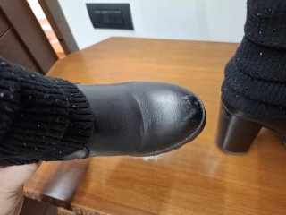 Stivaletti neri con tacco