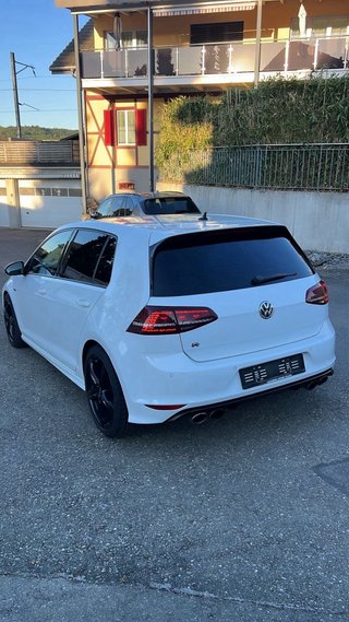 Volkswagen Golf R 2015