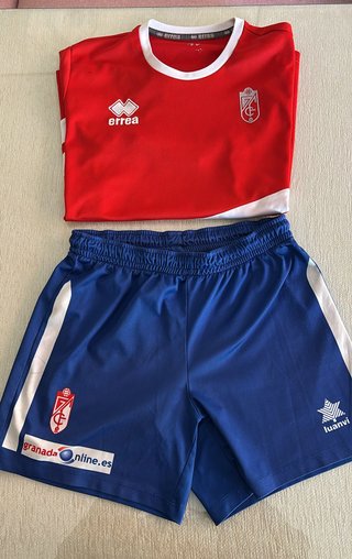 Conjunto Granada CF Niño Talla 8-10