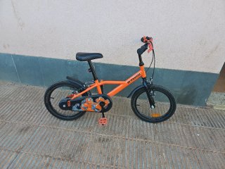 Bicicleta infantil Btwin naranja