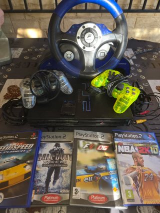 Consola PlayStation y accesorios