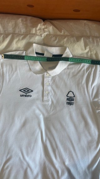 Polo Umbro Nottingham Forest blanco