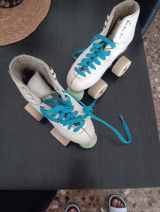 Patines de patinaje artístico blancos