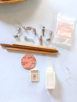 Máquina de coser Refrey 427