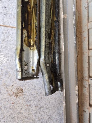 Puerta de garaje metálica