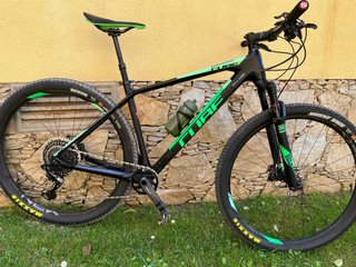 Bicicleta Cube Reaction 29 BTT