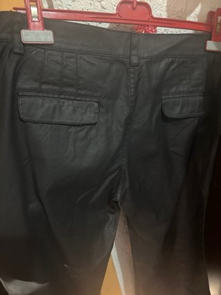 Pantalones anchos de  algodon tipo engomado  120€