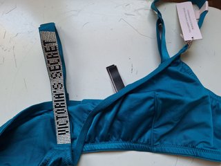 Sujetador Victoria's Secret con etiqueta